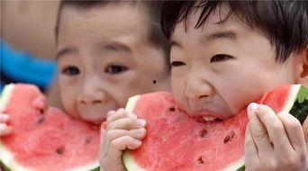 外国华裔吃瓜,吃瓜群众的独特视角